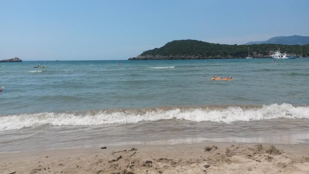 Ammoudia Residence Rum bild